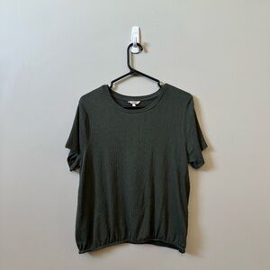 Reitmans women’s green short sleeve casual t-shirt blouse